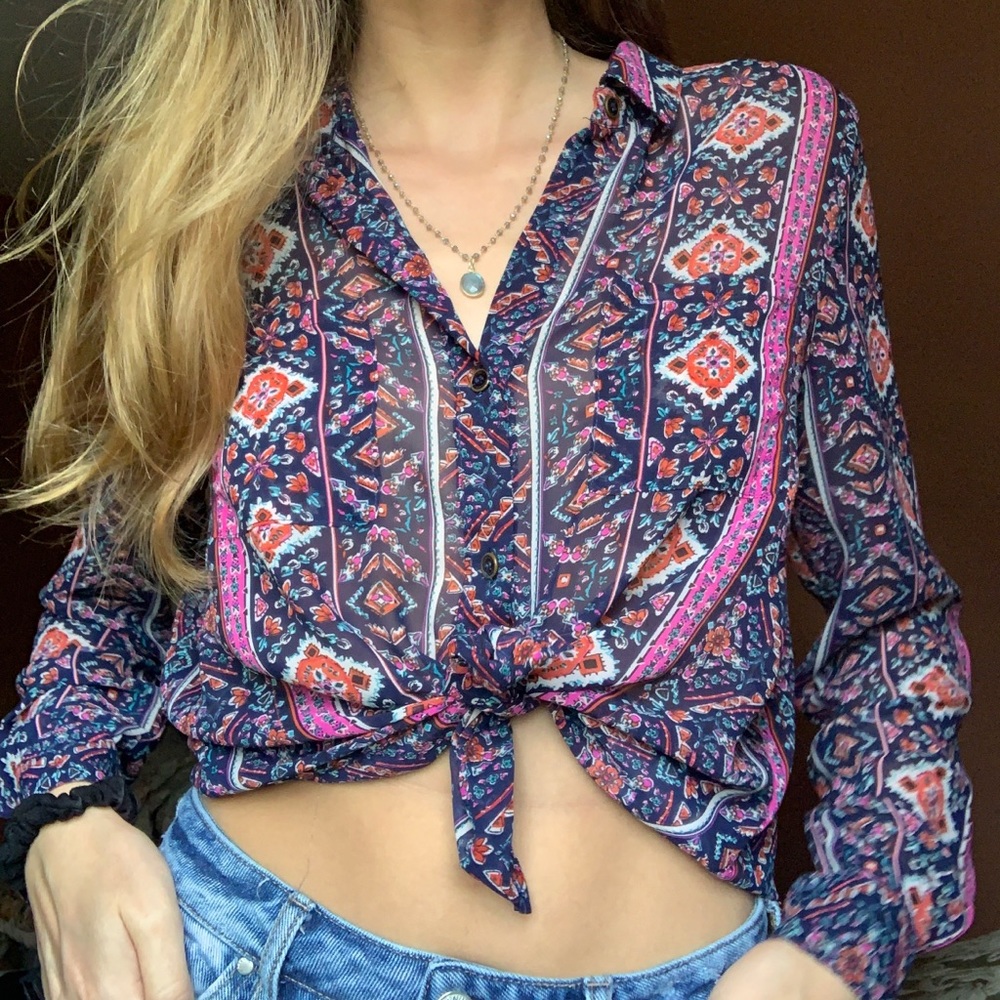 Sheer pattern button down - Picture 2 of 2